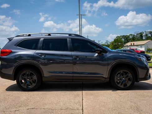 Certified 2025 Subaru Ascent Onyx Edition AWD/4WD image 19