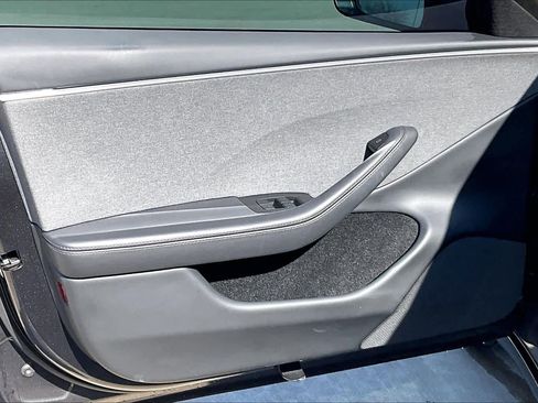 Used 2025 Tesla Model 3 Long Range image 22