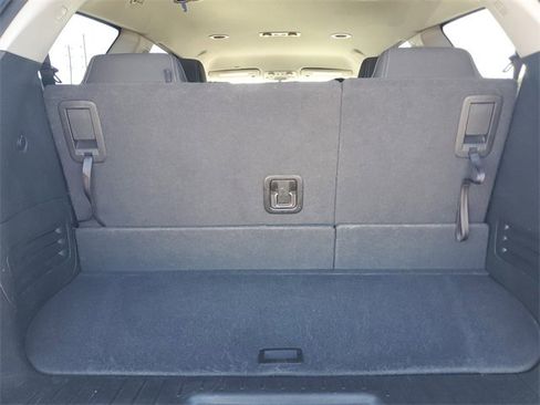 Used 2017 Chevrolet Traverse LT image 7