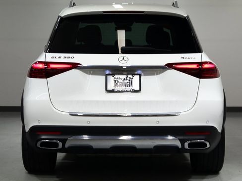 Used 2025 Mercedes-Benz GLE 350 4MATIC image 13