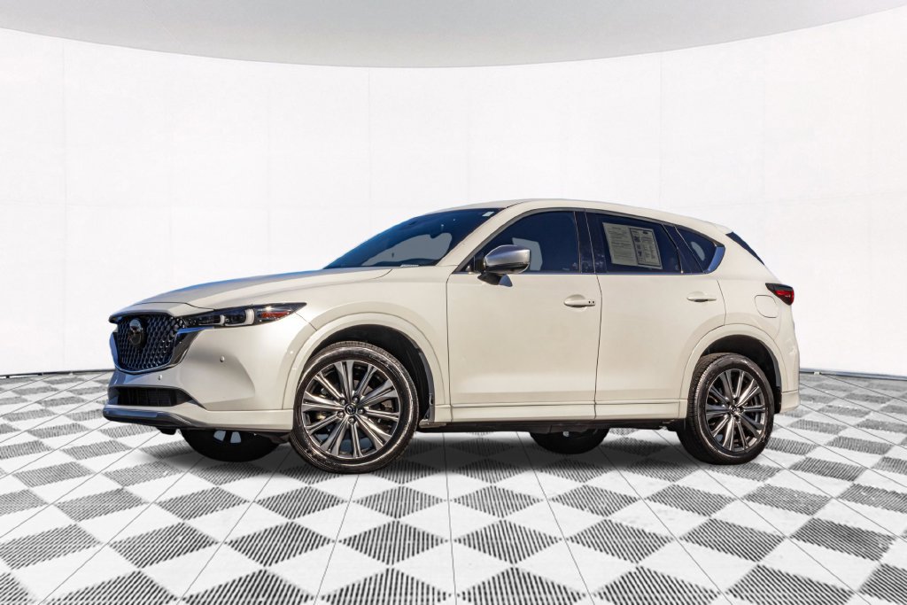 Used 2024 MAZDA CX-5 Signature AWD/4WD image 2