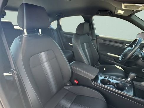 Used 2025 Honda Civic Sport image 16