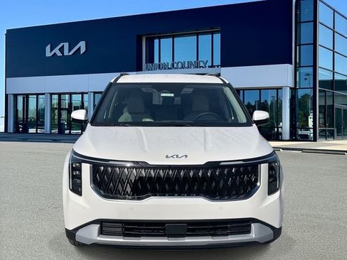 New 2026 Kia Carnival EX image 2