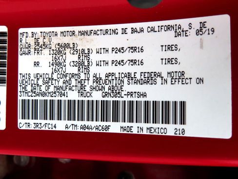 Used 2019 Toyota Tacoma TRD Off-Road image 23