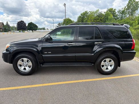 Used 2006 Toyota 4Runner SR5 AWD/4WD image 8