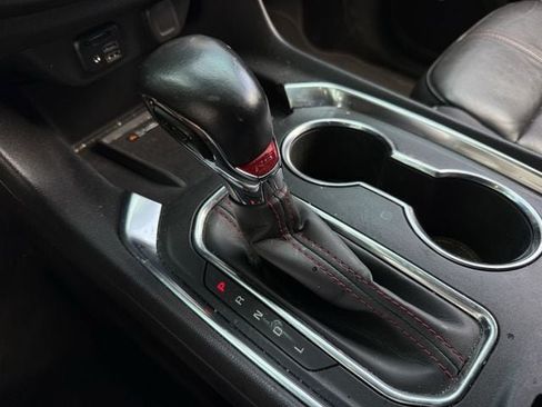 Used 2022 Chevrolet Traverse RS FWD image 20