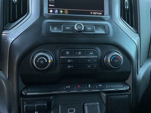 Used 2020 Chevrolet Silverado 1500 Custom w/ Custom Value Package RWD image 21