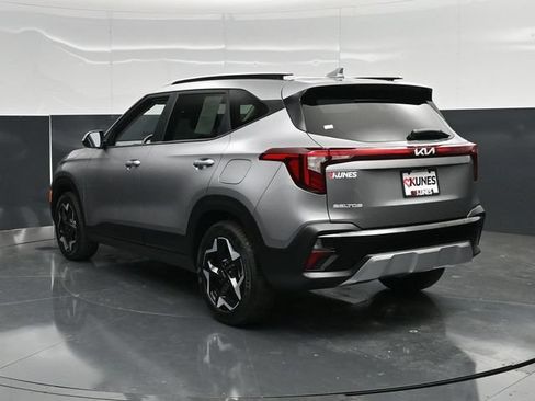 Used 2025 Kia Seltos S FWD image 11