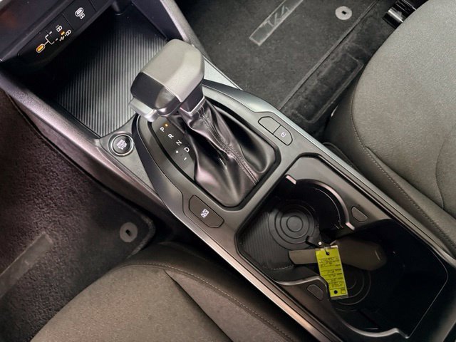 Used 2025 Kia K4 FWD image 26
