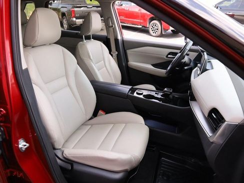 Used 2021 Nissan Rogue SV w/ Premium Package AWD/4WD image 28
