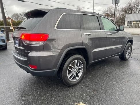 Used 2018 Jeep Grand Cherokee Limited w/ Luxury Group II image 5
