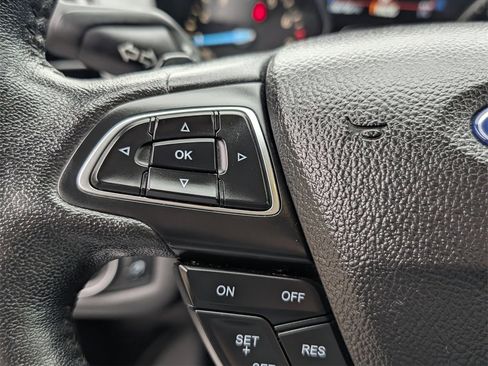 Used 2017 Ford Escape Titanium image 13