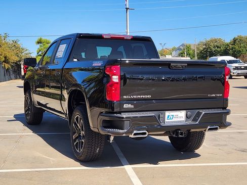 New 2026 Chevrolet Silverado 1500 Custom Trail Boss w/ LPO, Dark Essentials Package image 3