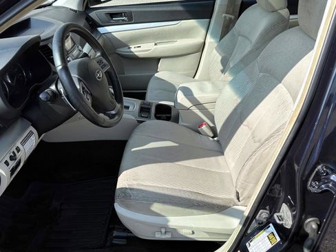 Used 2012 Subaru Legacy 2.5i Premium w/ All-Weather Pkg + Moonroof image 14
