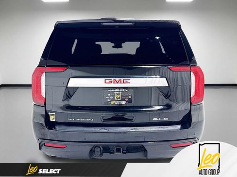 Used 2023 GMC Yukon SLE w/ Gmc Pro Safety Plus Package AWD/4WD image 9