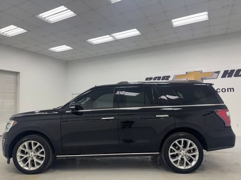 Used 2019 Ford Expedition Limited w/ Equipment Group 302A AWD/4WD image 8