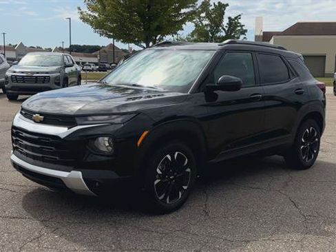 Used 2022 Chevrolet TrailBlazer LT FWD image 4