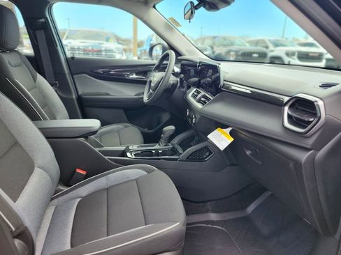 New 2026 Chevrolet TrailBlazer LS image 9