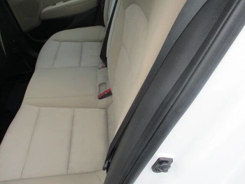Used 2017 Hyundai Elantra Value Edition w/ Cargo Package image 11