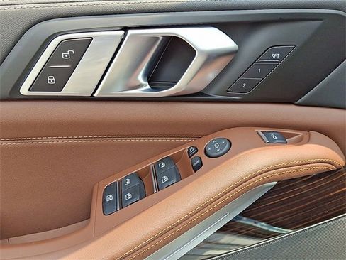 Certified 2026 BMW X5 xDrive50e w/ M Sport Package image 8