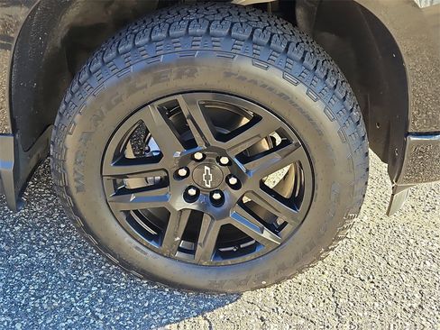 Used 2024 Chevrolet Silverado 1500 High Country w/ Midnight Edition image 10