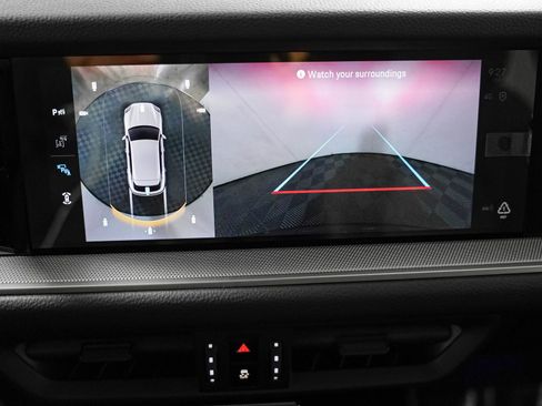 New 2026 Porsche Cayenne AWD/4WD image 23