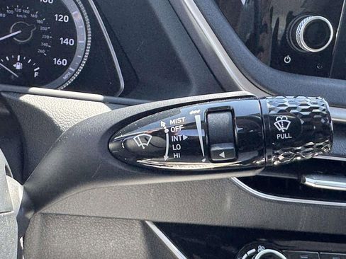 Used 2023 Hyundai Sonata SE FWD image 23