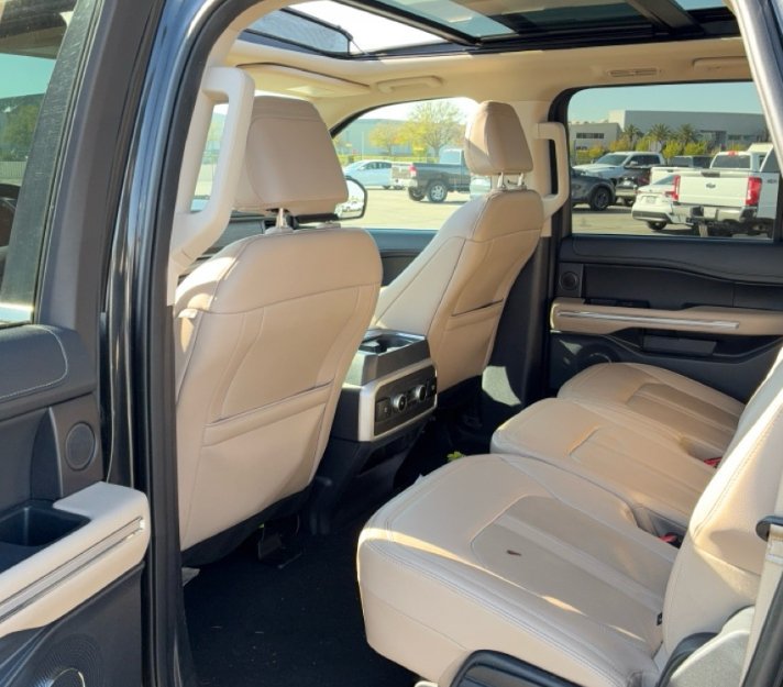 Used 2024 Ford Expedition Max Limited RWD image 9