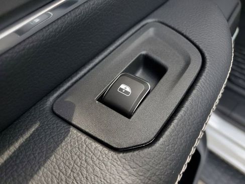 New 2026 RAM 1500 Laramie w/ Night Edition AWD/4WD image 18