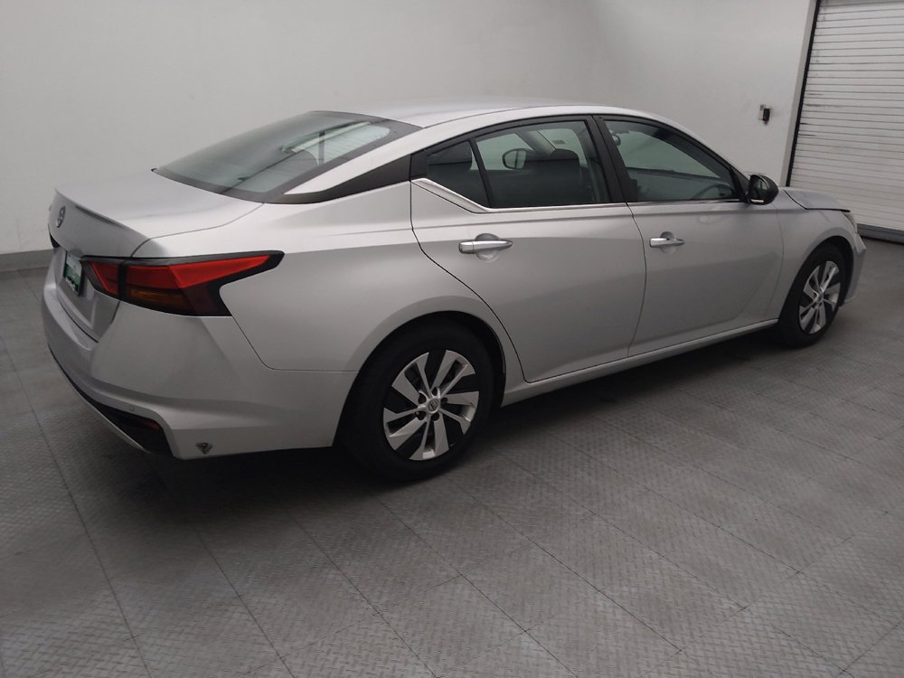 Used 2024 Nissan Altima 2.5 S FWD image 10