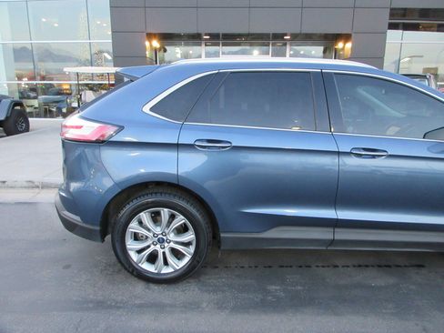 Used 2019 Ford Edge Titanium w/ Cold Weather Package image 11