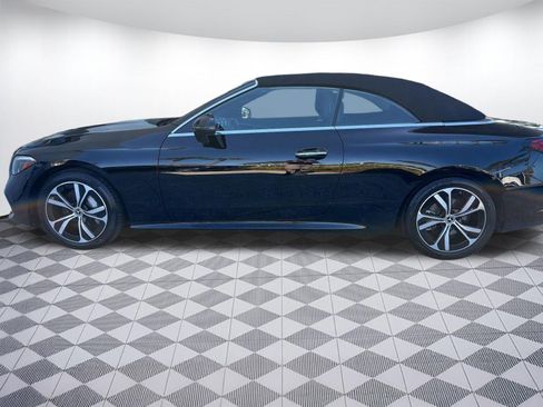 Used 2025 Mercedes-Benz CLE 300 4MATIC Cabriolet image 2