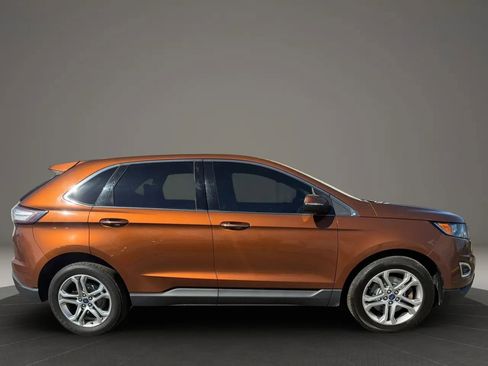 Used 2017 Ford Edge Titanium w/ Equipment Group 301A AWD/4WD image 3