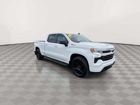 Used 2024 Chevrolet Silverado 1500 RST w/ Convenience Package II AWD/4WD image 2