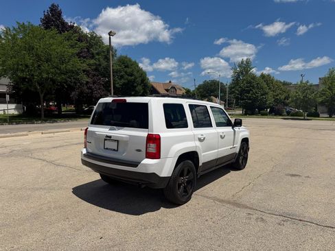 Used 2015 Jeep Patriot Sport w/ Power Value Group AWD/4WD image 7
