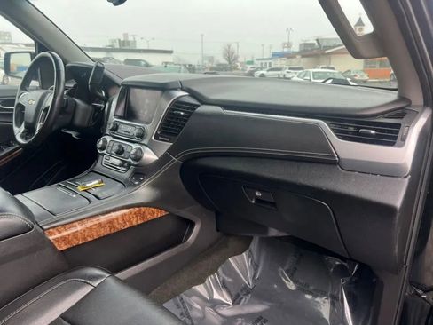 Used 2016 Chevrolet Suburban LTZ image 15