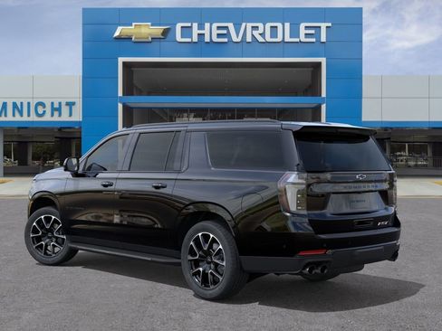 New 2026 Chevrolet Suburban RST RWD image 3