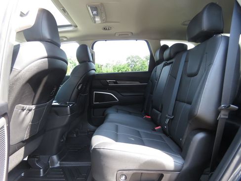 Used 2021 Kia Telluride EX w/ Towing Package AWD/4WD image 21