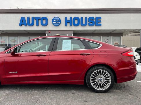 Used 2013 Ford Fusion Titanium w/ Titanium Driver Assist Pkg image 37
