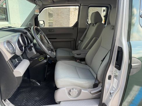 Used 2010 Honda Element EX image 25