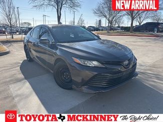 Used 2018 Toyota Camry LE video 1