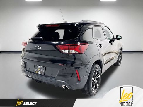 Used 2021 Chevrolet TrailBlazer RS w/ Sun and Liftgate Package AWD/4WD image 8