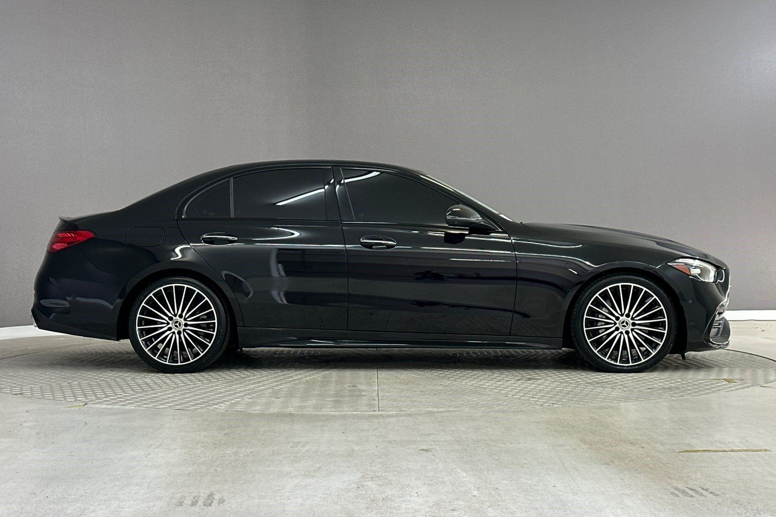 Used 2022 Mercedes-Benz C 300 Sedan image 7