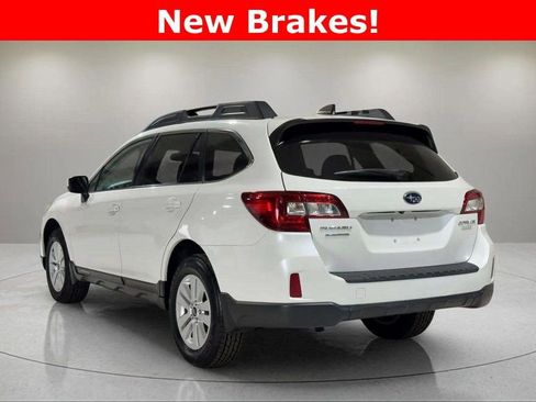 Used 2017 Subaru Outback 2.5i Premium image 14