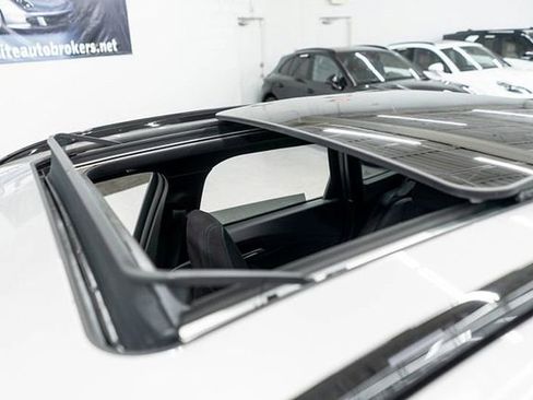 Used 2025 BMW X1 xDrive28i w/ M Sport Line w/ M Sport Package image 46