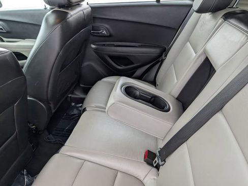 Used 2015 Chevrolet Trax LTZ image 25