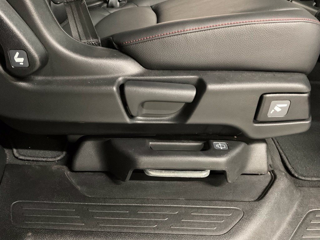 Used 2023 Honda Odyssey Sport image 37