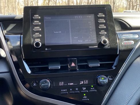 Used 2024 Toyota Camry SE image 29