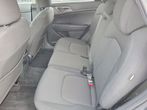 Used 2025 Kia Sportage LX FWD image 14