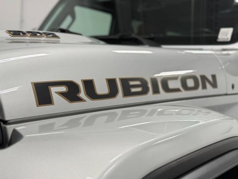 Used 2024 Jeep Wrangler Unlimited Rubicon 392 AWD/4WD image 9